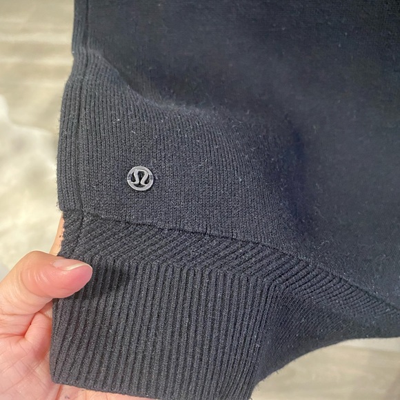 Lululemon City Street Cardigan - Picture 4 of 7